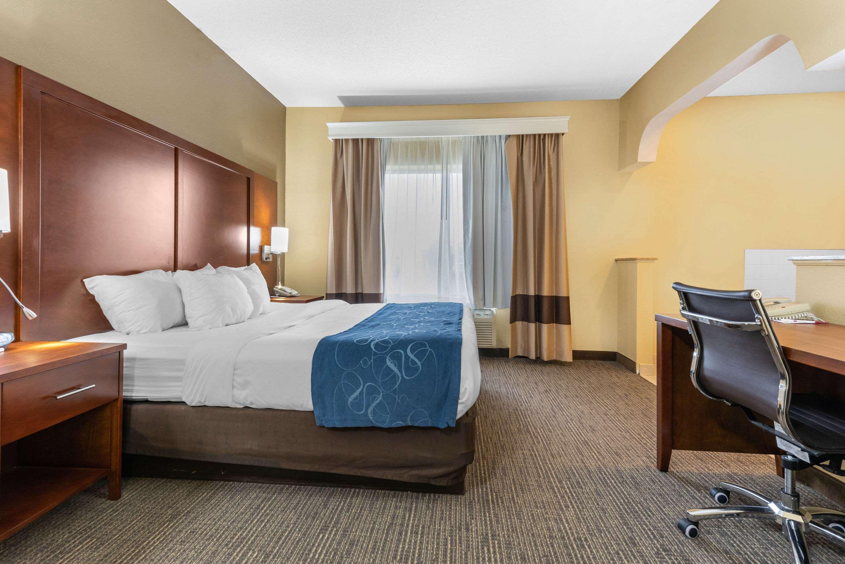 Comfort Suites Финдли Екстериор снимка
