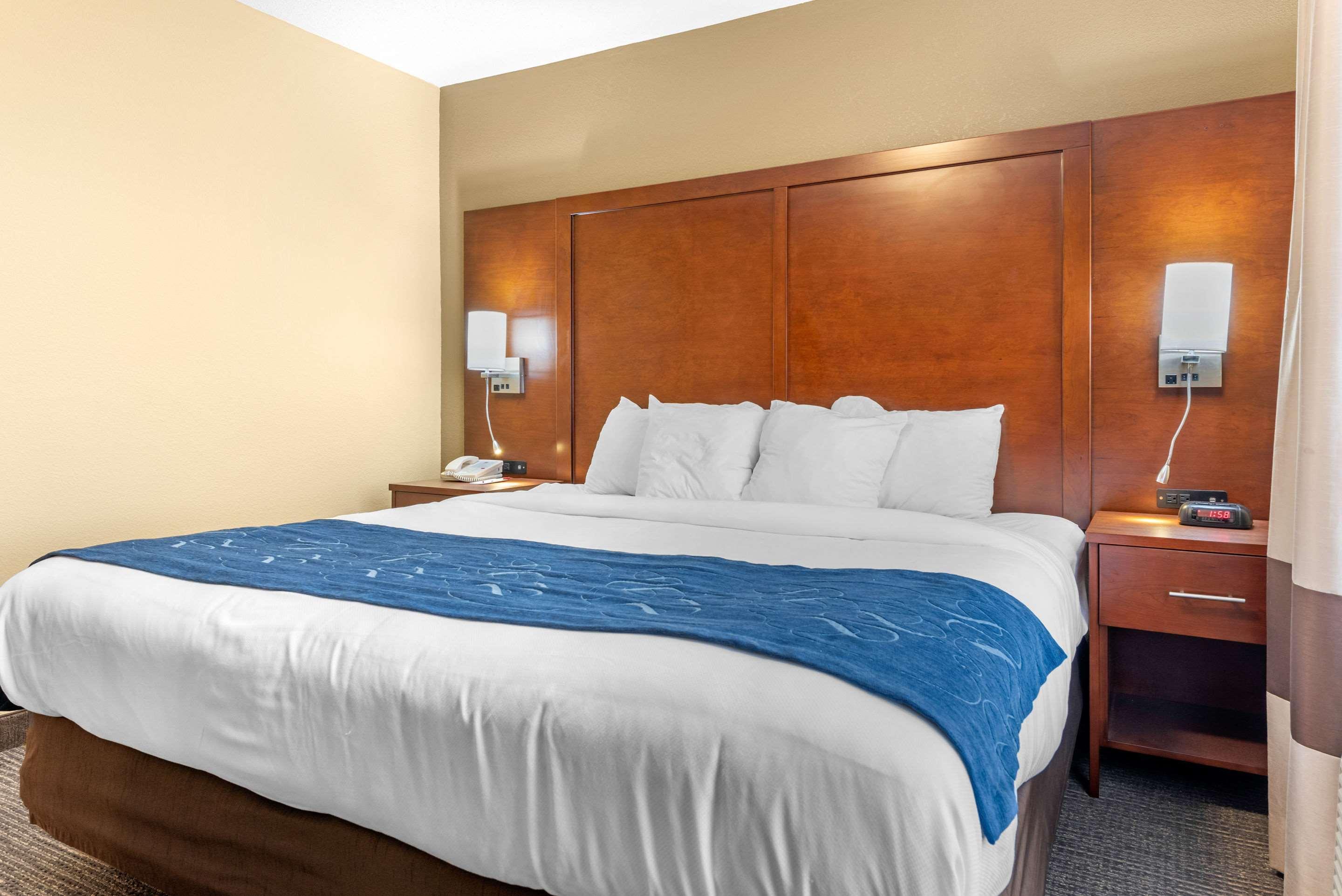 Comfort Suites Финдли Екстериор снимка