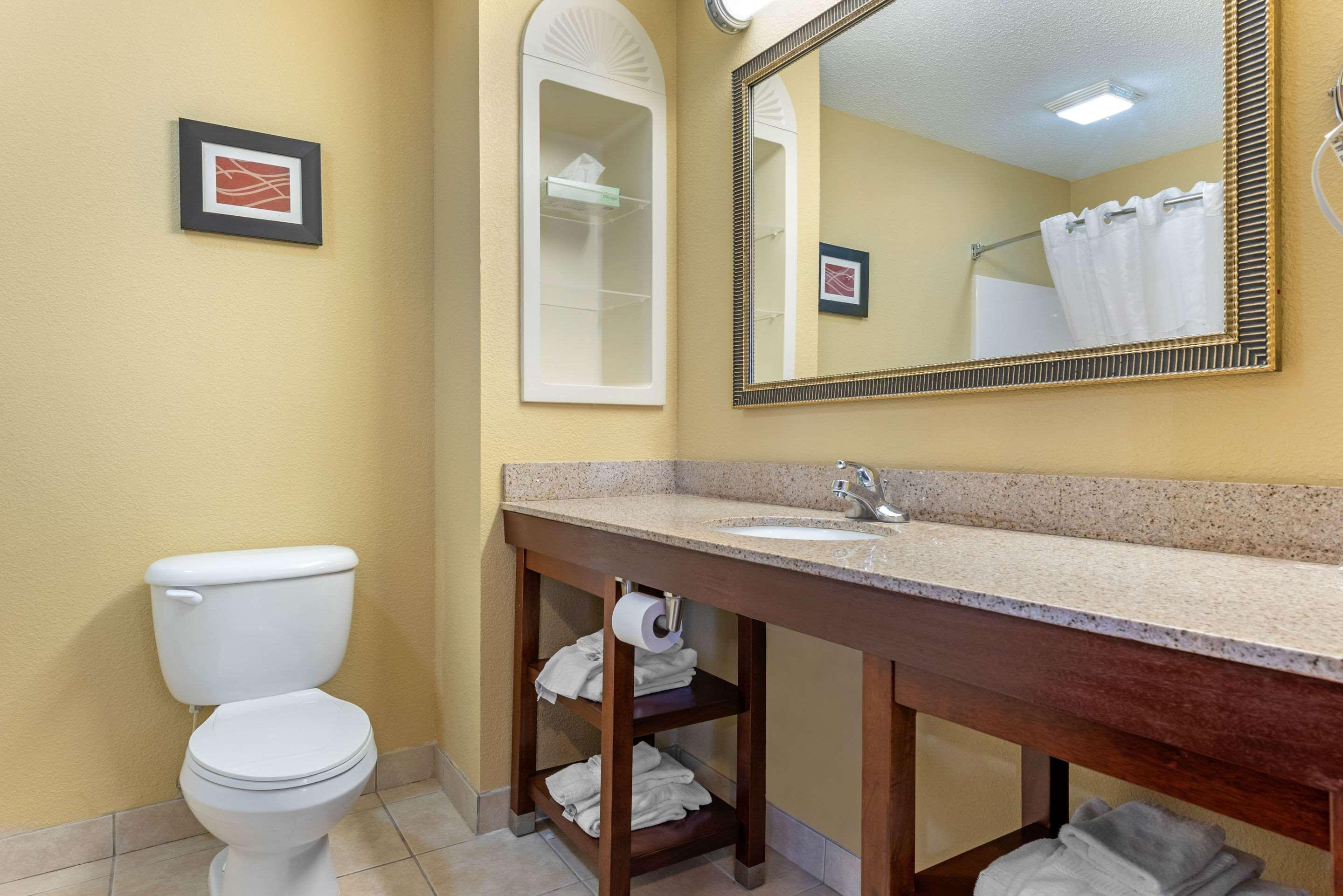 Comfort Suites Финдли Екстериор снимка
