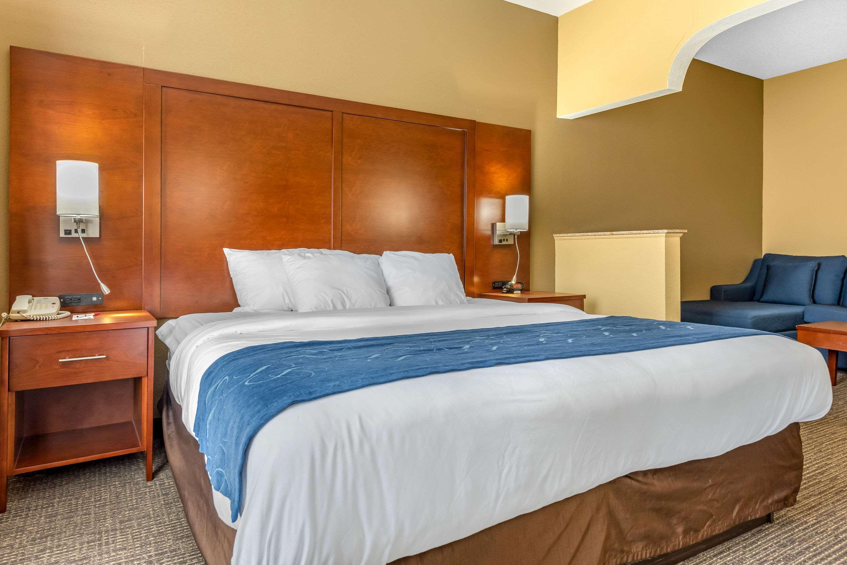 Comfort Suites Финдли Екстериор снимка