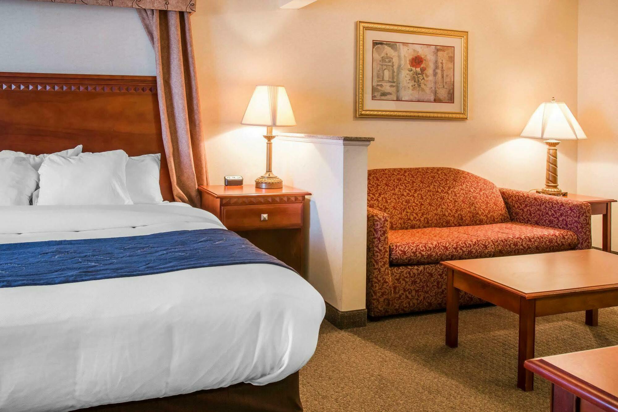 Comfort Suites Финдли Екстериор снимка