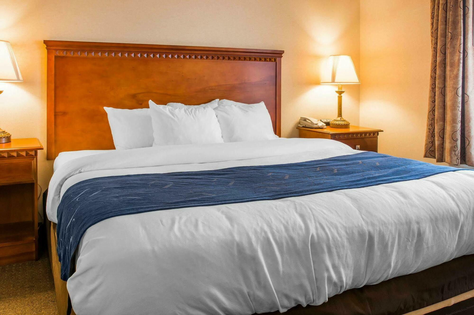 Comfort Suites Финдли Екстериор снимка